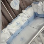 Lenjerie de patut personalizata 11 piese ROYAL White Blue Dublat - PEPPIbambini - Image 7