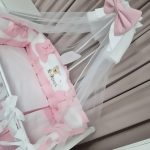 Lenjerie de patut personalizata 11 piese ROYAL White Pink Bear - PEPPIbambini - Image 5