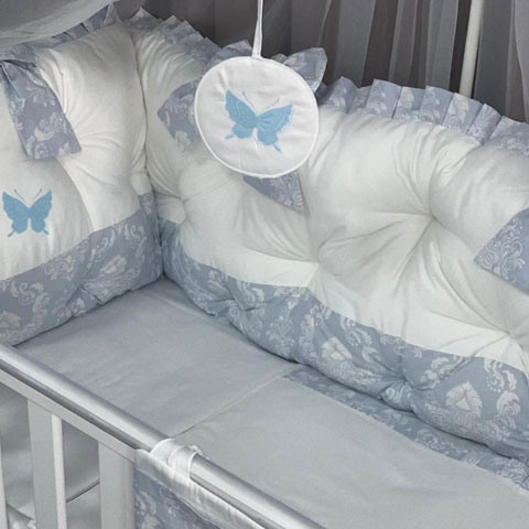 PEPPIbambini-Lenjerie-patut-11-piese-ROYAL-2052-1 PEPPIbambini - Lenjerie patut 11 piese ROYAL White Blue - imagine 1