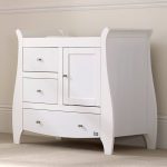 Set mobilier Katie White format din 3 piese: patut, comoda si dulap - imagine 4
