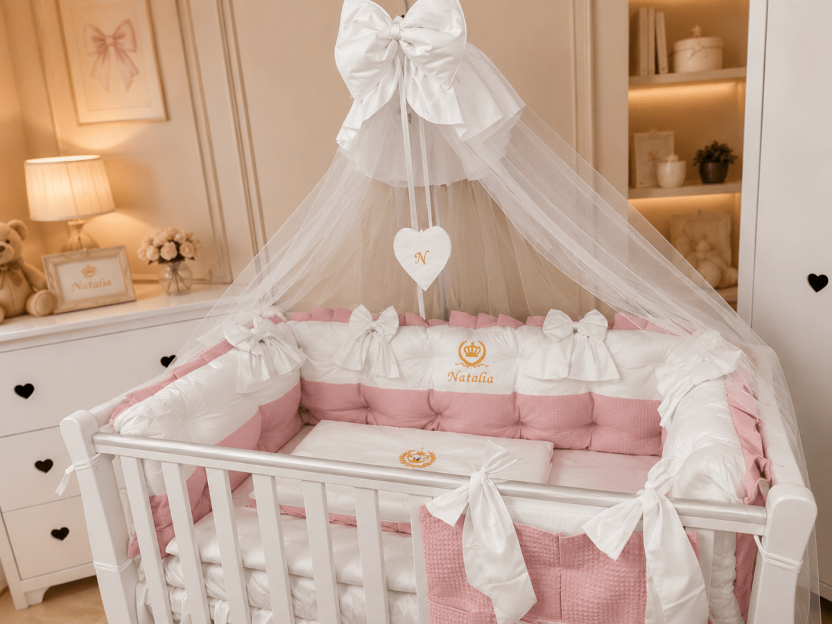 Lenjerie de patut personalizata 11 piese ROYAL White Pink Dublat - PEPPIbambini - imagine 3