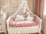 Lenjerie de patut personalizata 11 piese -Laterale Impletite Catifea Pink Lebada - PEPPIbambini - imagine 3