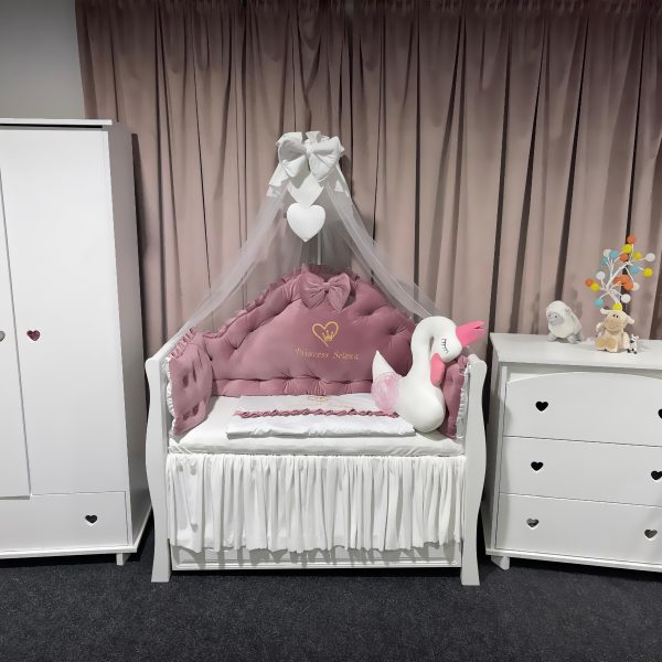 Lenjerie de patut personalizata 11 piese REGAL Pink Lebada – PEPPIbambini